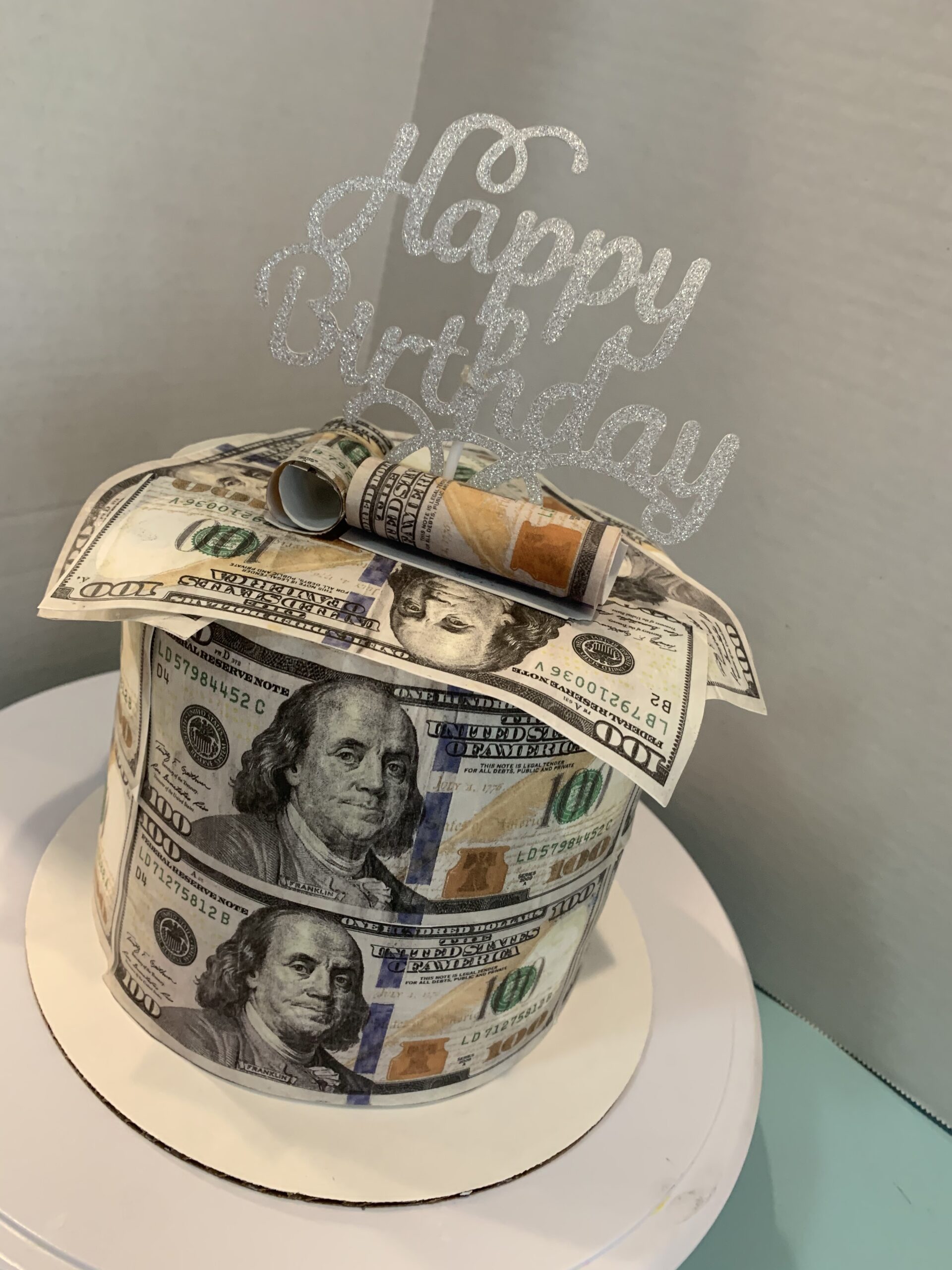 All cake (except the platter of course lol)! Plate of money cake decorated  with sugar sheets and marshmall… | Crazy birthday cakes, Small birthday  cakes, Money cake